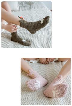 Großhandel B2B Flauschige Fußsocken süß Herz Tier Muster mit Ohren